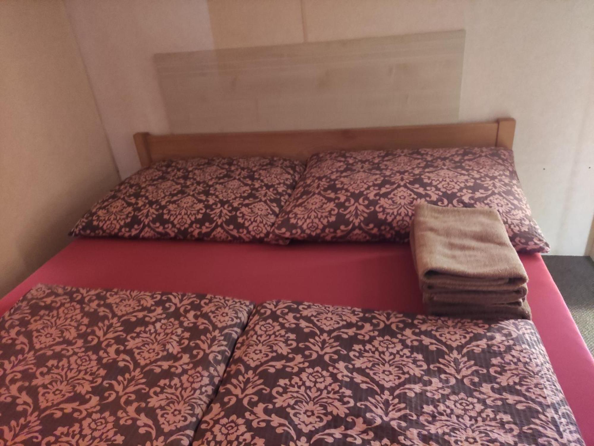 Holiday home Mobilni Dum Dolni Dvoriste